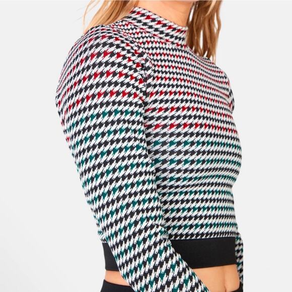 Fabletics Camryn Houndstooth Long Sleeve Top crop red white green black - Picture 4 of 8